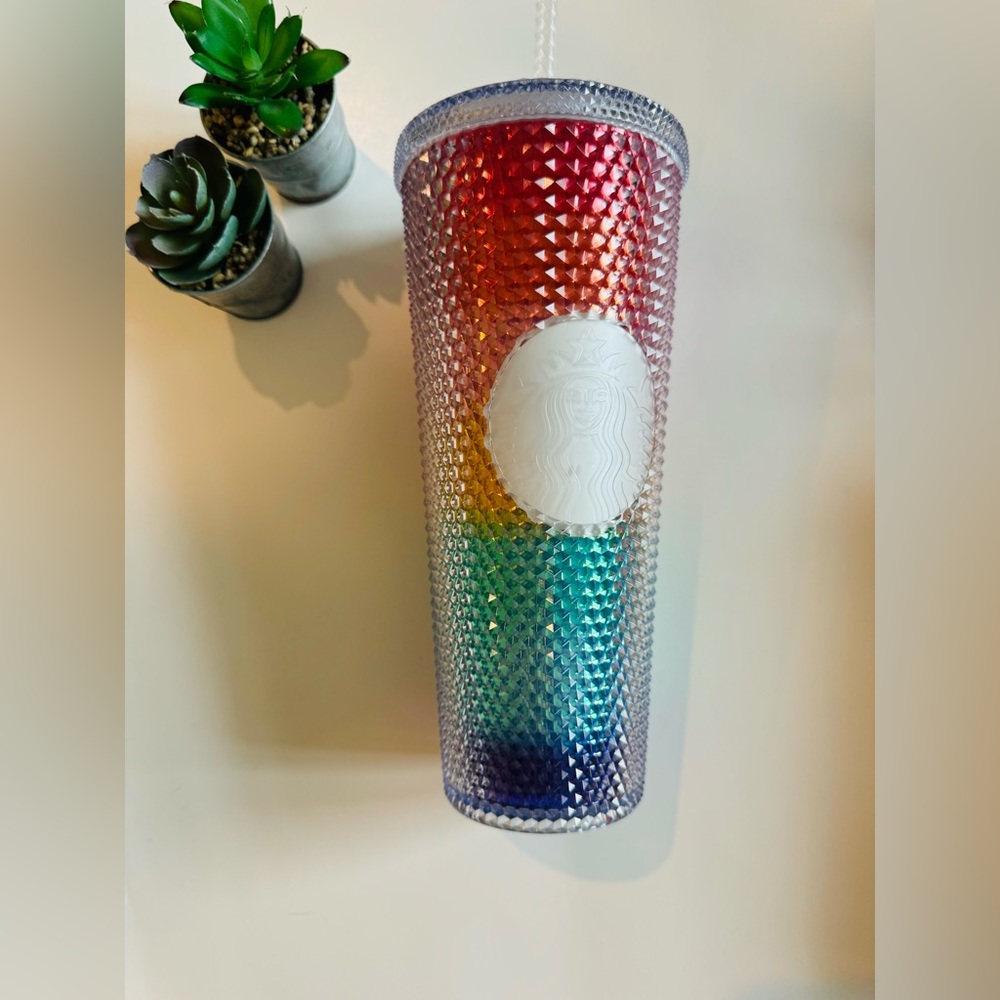 Starbucks venti pride - Picture 4 of 5
